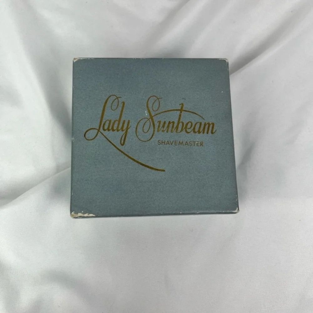 Lady Sunbeam Shavemaster LS1 Coral Electric‎ Razor w Box